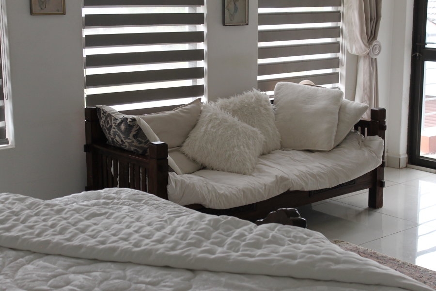 6 Bedroom Property for Sale in The Coves North West